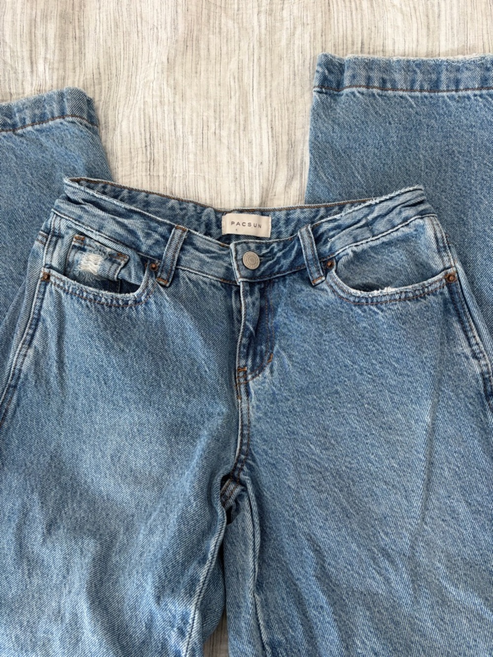 PacSun Women's Light Wash Casey Low Rise Baggy Jeans